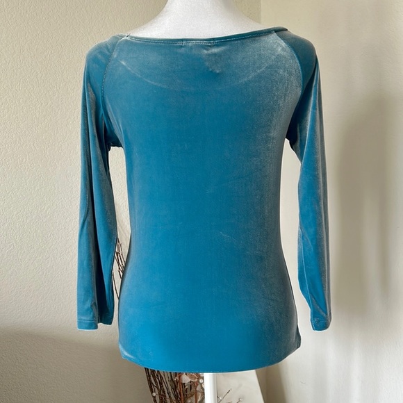 GAP Light Blue Velvet 3/4 Sleeve Scoop Neck Top - Picture 3 of 8
